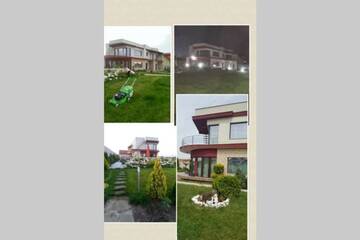 Фото номера Дом с 4 спальнями Дома для отпуска Vila de lux г. Dumbrăviţa 49